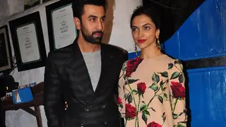 Ranbir - Deepika's impromptu party to celebrate Tamasha's success! Thumbnail