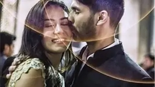 Aww: Shahid- Mira's cute public display of affection!