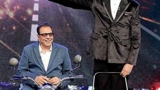 Big B, Dharmendra recreate 'Sholay' magic on a TV show! thumbnail