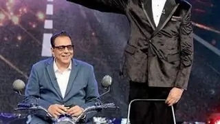 Big B, Dharmendra recreate 'Sholay' magic on a TV show! Thumbnail
