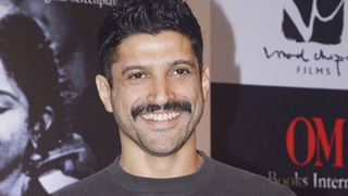 When Farhan Akhtar out chased a vehicle!