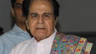 Flashback tour of Dilip Kumar's life on Twitter thumbnail