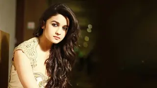 Alia Bhatt 'fine' after suffering burns Thumbnail