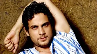 Vimarsh Roshan in &TV's 'Agent Raghav - Crime Branch' Thumbnail