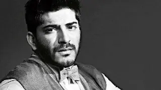 B-Town roots for Anil Kapoor's son's debut Thumbnail