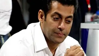 Salman health becomes an issue for the second schedule of 'Sultan' Thumbnail
