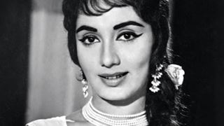 RIP Sadhana: B-Town mourns veteran actress's death thumbnail