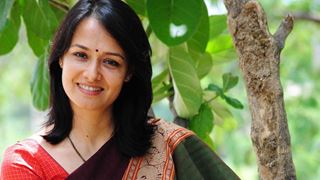 Too busy to take up acting full-time: Amala Akkineni