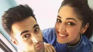 Pulkit and Yami's 'reel-life loyalty' towards each other! Thumbnail