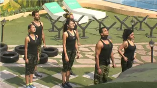 Attention! BB9 turns into a boot camp Thumbnail