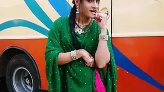 Check out Sumit Verma's 'girly' look on Jamai Raja! Thumbnail