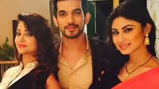 OMG: Love triangle to build up between Shesha, Rithik and Shivanya on 'Naagin'! Thumbnail