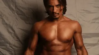 Ali Zafar is a riot in Tere Bin Laden parody of the "Six Pack&quo Thumbnail