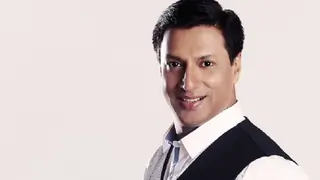 Madhur Bhandarkar to get honorary doctorate thumbnail