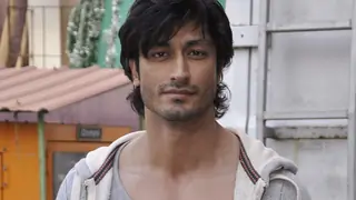 'Commando 2' bigger, better: Vidyut Jamwal Thumbnail