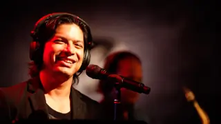 Shaan adds romantic quotient to 'Dehleez' Thumbnail