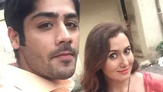 Abhishek Kapur and Sareh Far roped in for an episodic! Thumbnail