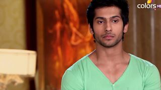 Namish Taneja aka Lakshya from 'Swaragini' gets appaluded.! Thumbnail