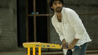 Vikrant Massey supports Kolkata Baabu Moshayes!