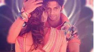 The 'Qubool Hai' superhit pair  back together on television! Thumbnail