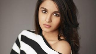 Alia Bhatt turns 23, B-Town wishes love, luck thumbnail