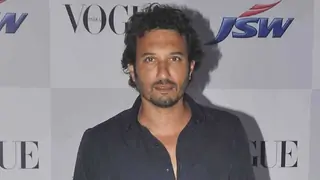 Sushant, Irrfan cast in Homi Adajania's next Thumbnail