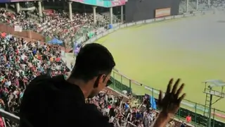 Akshay takes break from 'Robot 2' for cricket Thumbnail
