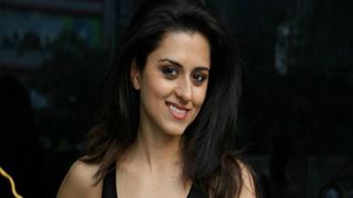 "Its all in the family" for Ridhi Dogra..!