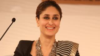 I will keep mixing up my roles: Kareena Kapoor Khan