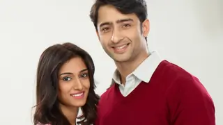 Power cut to bring  Dev and Sonakshi closer in 'Kuch Rang Pyar Ke Aise Bhi'! Thumbnail