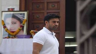 Sangram Singh condemns those trying to get mileage out of Pratyusha's death