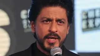 Felt like crying when asked to prove my patriotism, says SRK Thumbnail