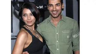John gets furious when asked about Karan-Bipasha's wedding! thumbnail