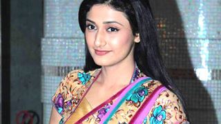 Ragini Khanna turns a host!