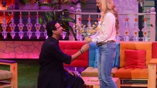 Wasim Akram proposes to wife on TV ! thumbnail