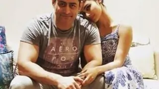 Mohit Raina's 'comment' on Mouni Roy's acting skills! Thumbnail