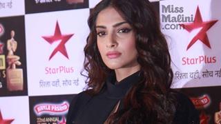 Sonam Kapoor to attend amfAR Gala in Cannes, honoured