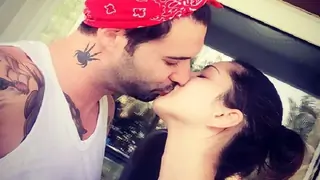 Sunny Leone kisses husband on camera Thumbnail