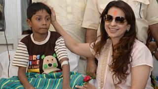 Juhi Chawla meets thalassemic children in Kolkata thumbnail