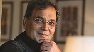 Subhash Ghai lauds Kapil Sharma for not disrespecting icons Thumbnail