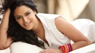 In conversation with Paridhi aka Mona Singh! Thumbnail