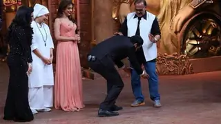 Unexpected Guests on Comedy Nights Bachao! Thumbnail