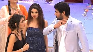 Abhi to SLAP Pragya in Kumkum Bhagya? Thumbnail