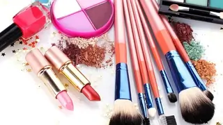 #StyleBuzz: 'Make-up Tips' to look flawless this Monsoon! Thumbnail