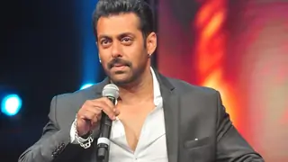 Salman Khan FEARS losing STARDOM!! Thumbnail