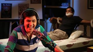 Vibhuti aka Aasif Sheikh turns Radio Jockey in Bhabi Ji Ghar Par Hain!