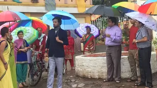 Bollywood actor Irfan Khan makes a television appearance! Thumbnail