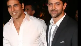 Hrithik Roshan PROVES that Friendship is above any CLASH Thumbnail