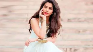 Deepali Pansare in SAB TV's Khidki thumbnail