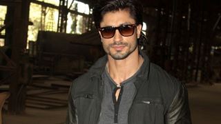 Vidyut Jamwal injures himself!